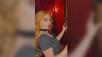 Lacy Lennon onlyfans Naked cutie pulls pussy