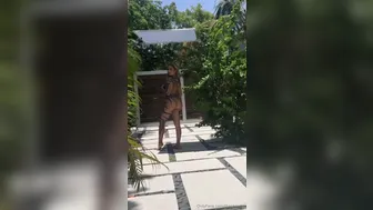 TheChantal onlyfans Russian gymnast shows exotic poses