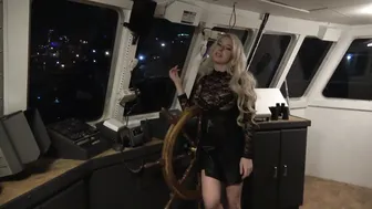 Riley_parks slut-on-bridge