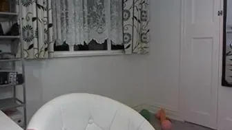 bustybritg  chaturbate  Wet with very naughty fingers