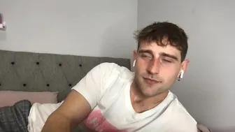 tigoldbitties11 chaturbate playing with her wet pink hole