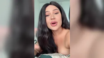 bblloollaa  onlyfans  sex toy orgasm video with scrawny model