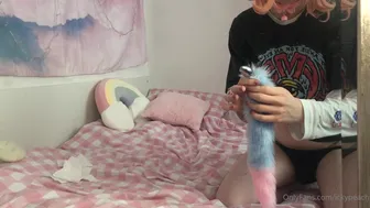 ickypeach  onlyfans  Sexy scrawny girl fucks tight wet pink hole
