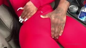 sukigoodcoochie  onlyfans The girl in stockings mandrazz hand