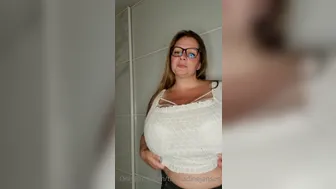 thenadinejansen  onlyfans Sexy escort girl shows a gorgeous body.