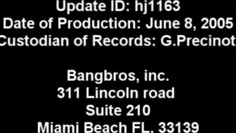 Sara Jay  onlyfans  Ticket show with a very sexy little