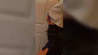 grumbygittlerbiscuit  onlyfans Courtesan caresses juicy holes