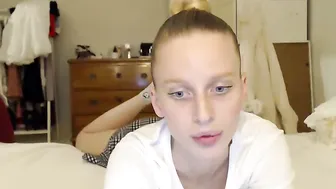 ellaa91  Having Webcam Sex