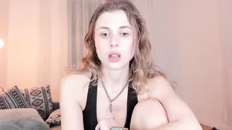 ScarlettJohn_2022-02-23