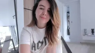 lauravega myfreecams 202207061405