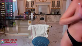 misss-vikki watch webcam show part_2