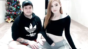 coffincouple  show what she has on webcamera