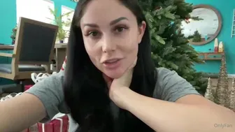 Ariana Marie aka arianamarie onlyfans sexy girl takes off her underwear