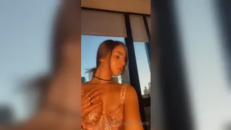 Emarr B aka emarrb onlyfans stunning babe fucks her ass hard