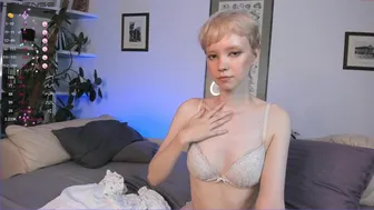 everibudi 08-September-2022 14:00 webcam chaturbate