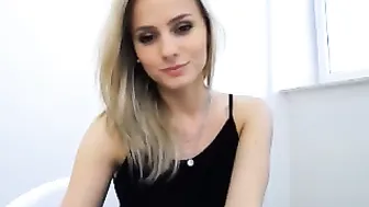 awesome4u  Pretty webcam whore