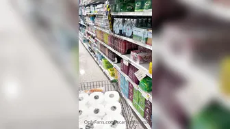 OnlyFans.2022.Scarlettkissesxo.Mall.Park.Blowjob.With.Facial.XXX.2160p.MP4-P2P