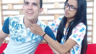 lorna_berns10  rubs her pussy