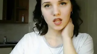 suckgirl19  Sticks her digit in her pussy