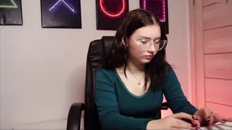 [CHATURBATE LIVE] Rosie_Faith flashing boobs