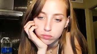 minabeam  get orgasm in public webcam chat