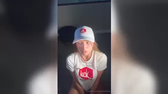 Watch Skylar Mae skylarmaexo Dildo Blowjob with Fake Cum